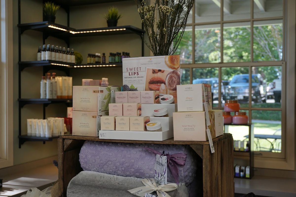 A La Mode Spa, med spa and aesthetic clinic in Yakima