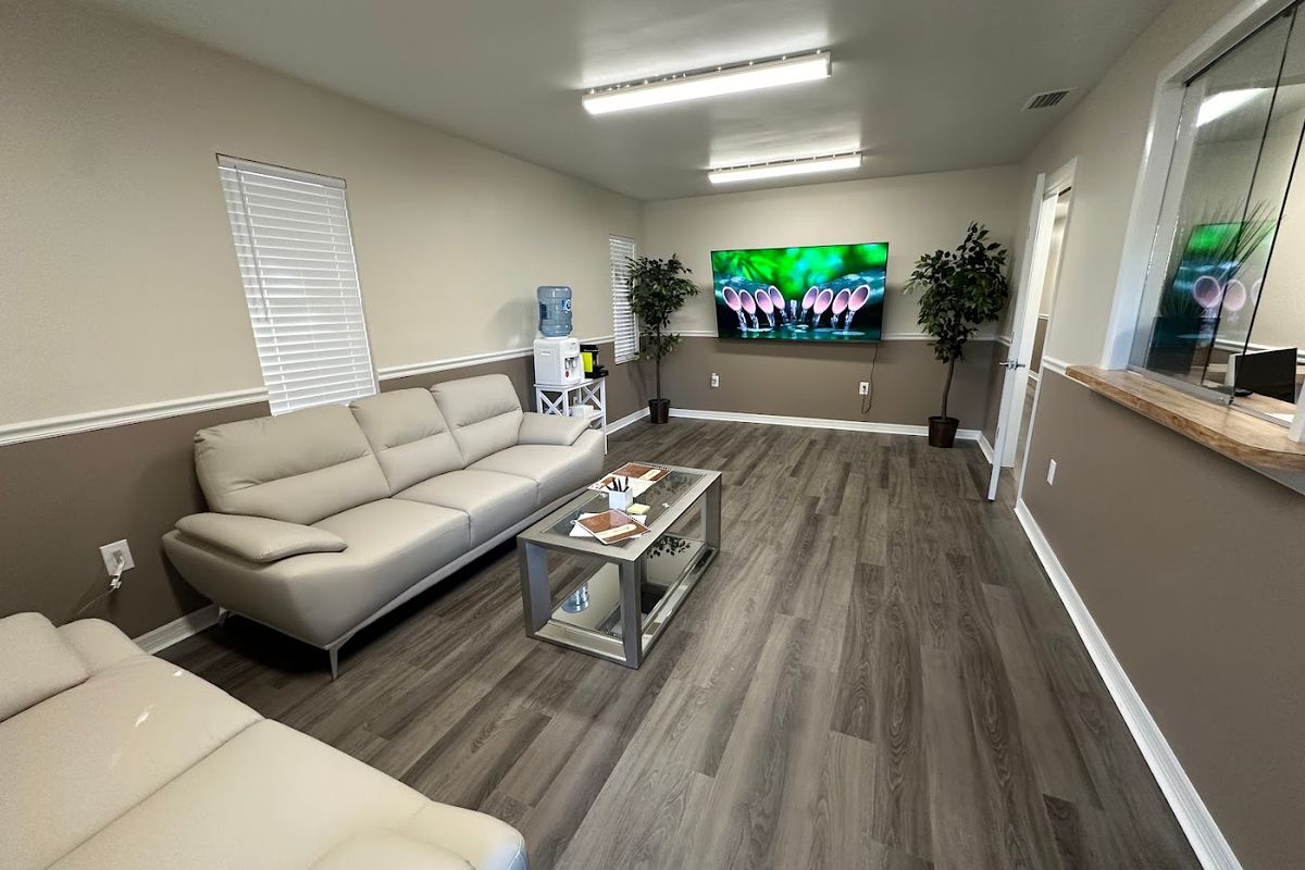 Ageless Spa Center, med spa and aesthetic clinic in Bradenton
