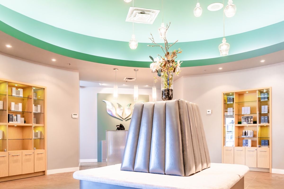Beautiful Canadian Laser and Skincare Clinic (Partner of Dermapure Group) — Surrey