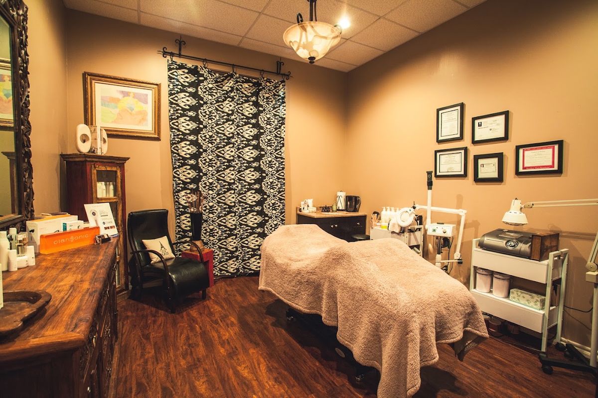 Bella Strada Salon And Spa Suites With Boutique, med spa and aesthetic clinic in Edmond