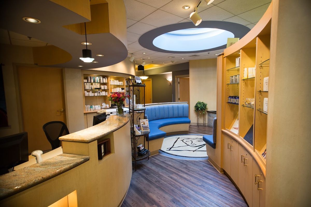 Bella Via Medical Spa, med spa and aesthetic clinic in Toledo
