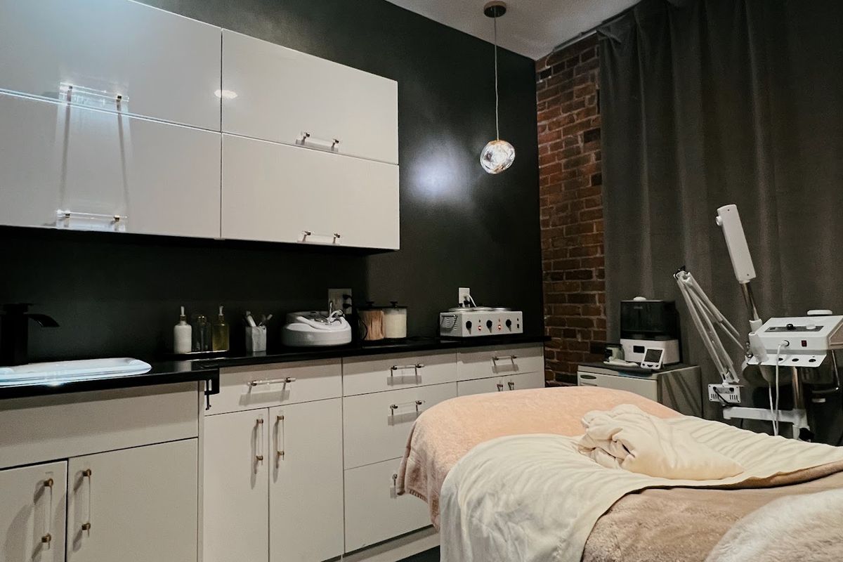 Bespoke Beauty and Body, med spa and aesthetic clinic in Davenport