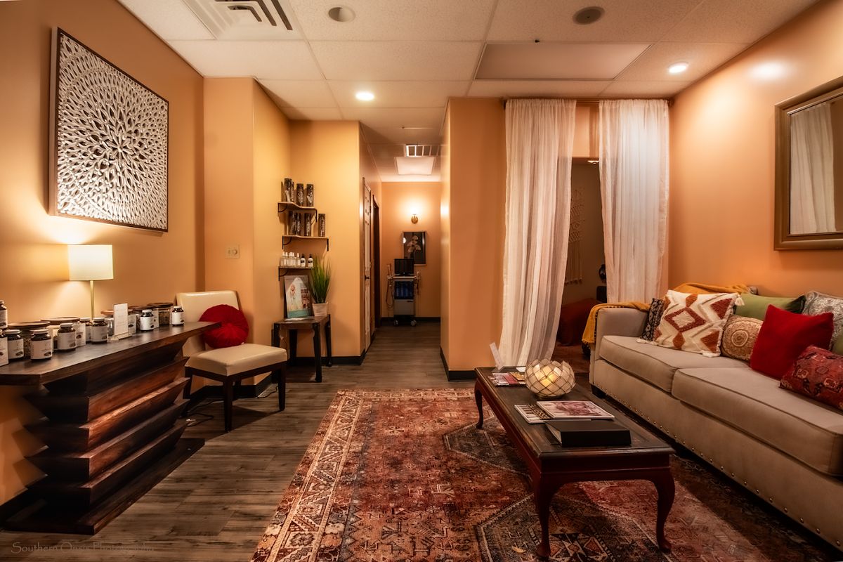 Bohemia Healing Spa East — Wichita