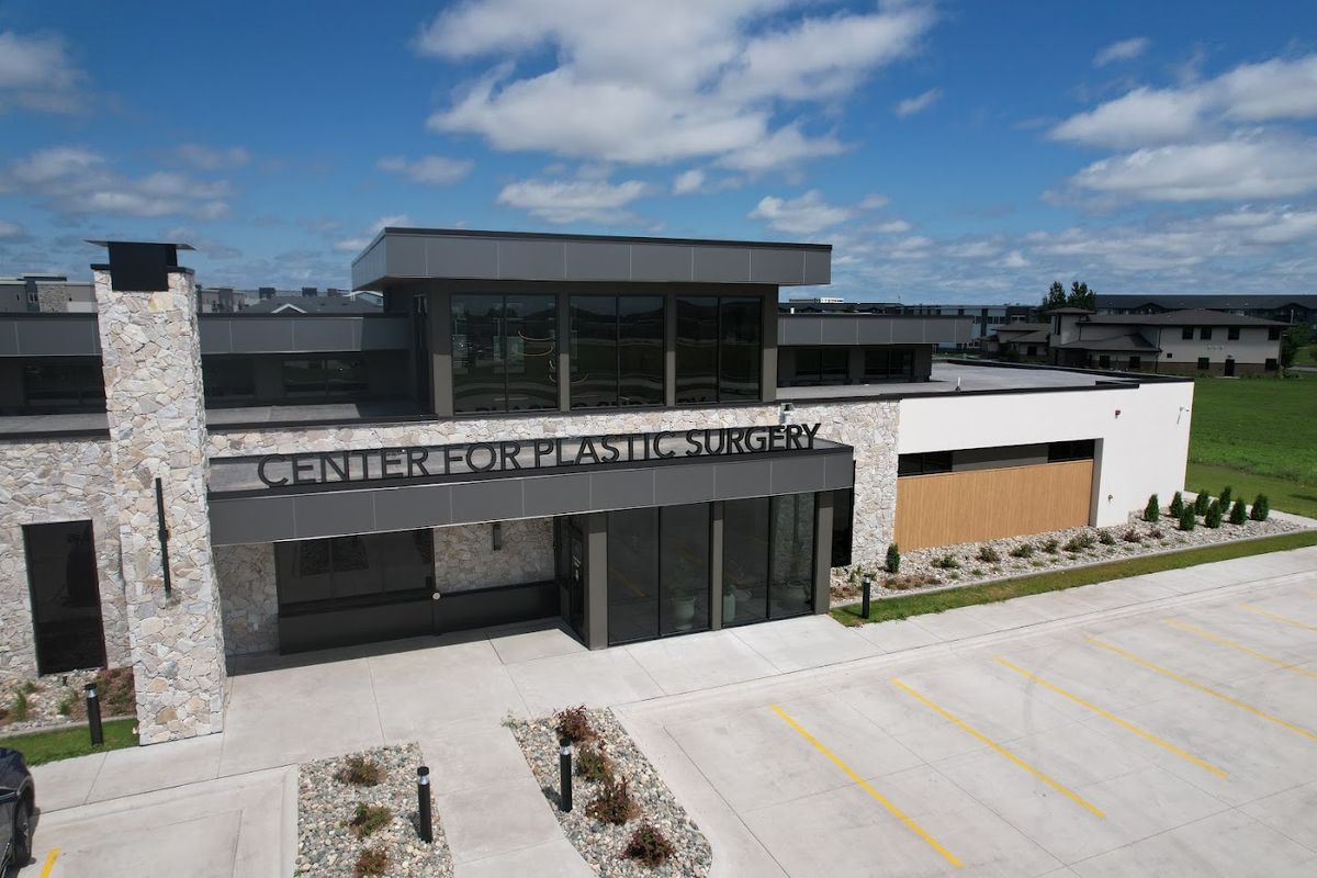 Center for Plastic Surgery & Medspa, med spa and aesthetic clinic in Fargo