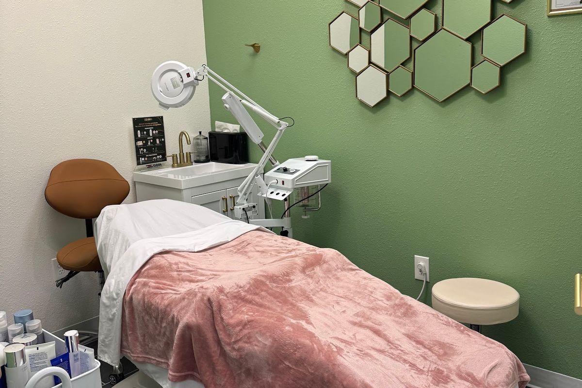 Cisne Wellness, med spa and aesthetic clinic in Lakeland