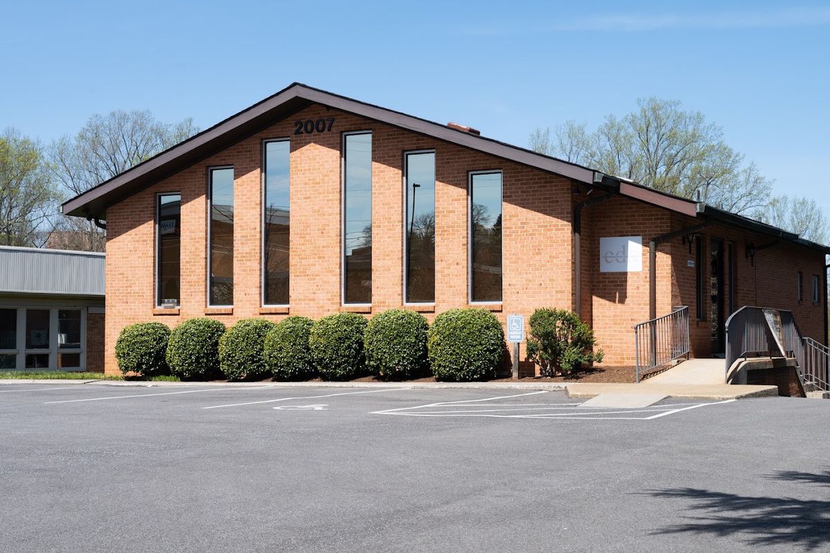 Cobb Dermatology - LYNCHBURG, med spa and aesthetic clinic in Lynchburg