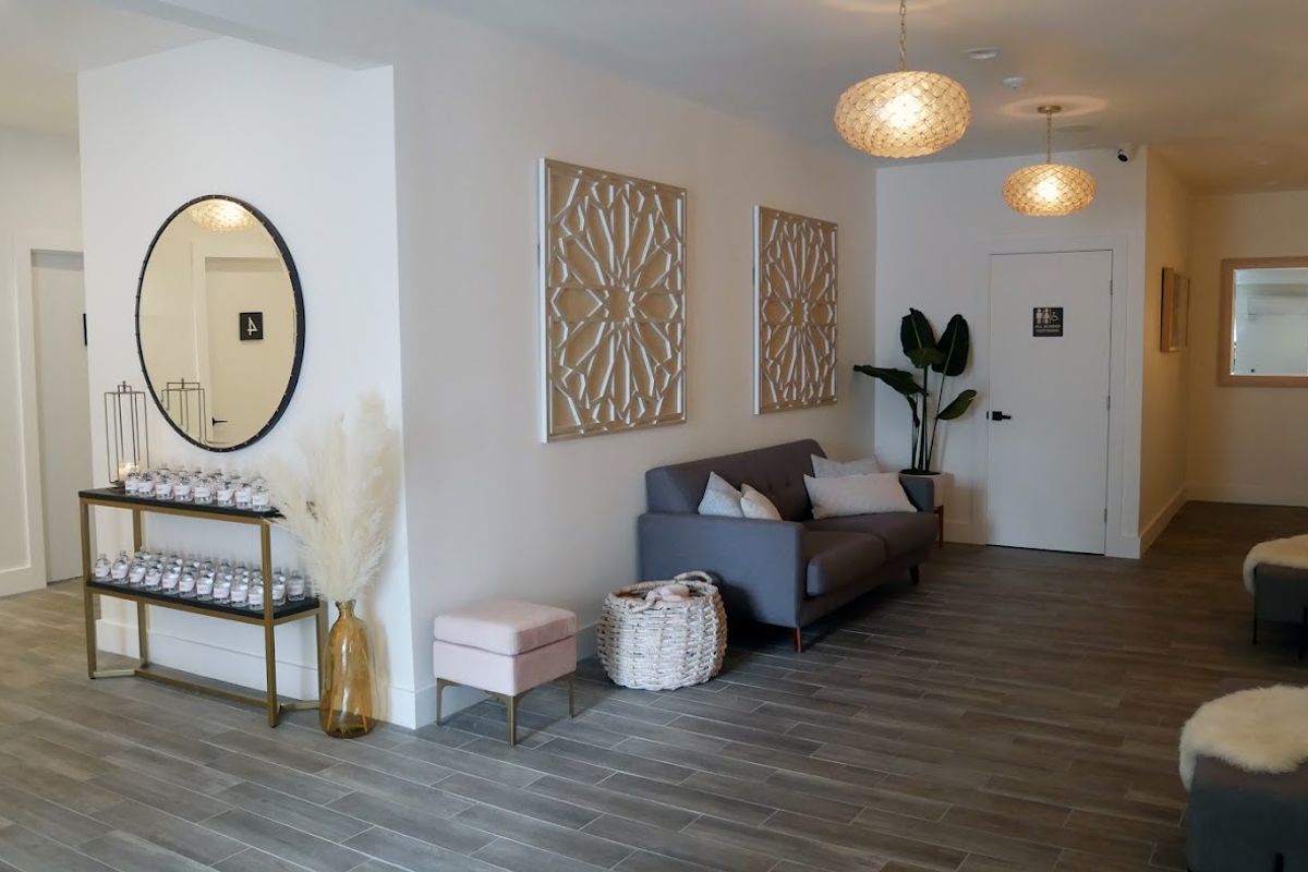 Cocoon Day Spa Oakland - Rockridge, med spa and aesthetic clinic in Oakland