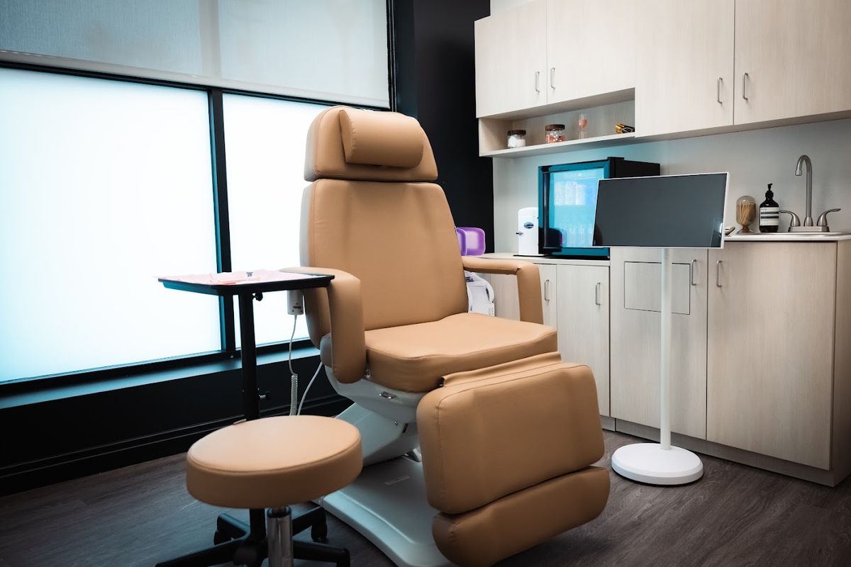 Demure Aesthetics Medical Spa, med spa and aesthetic clinic in Cleveland