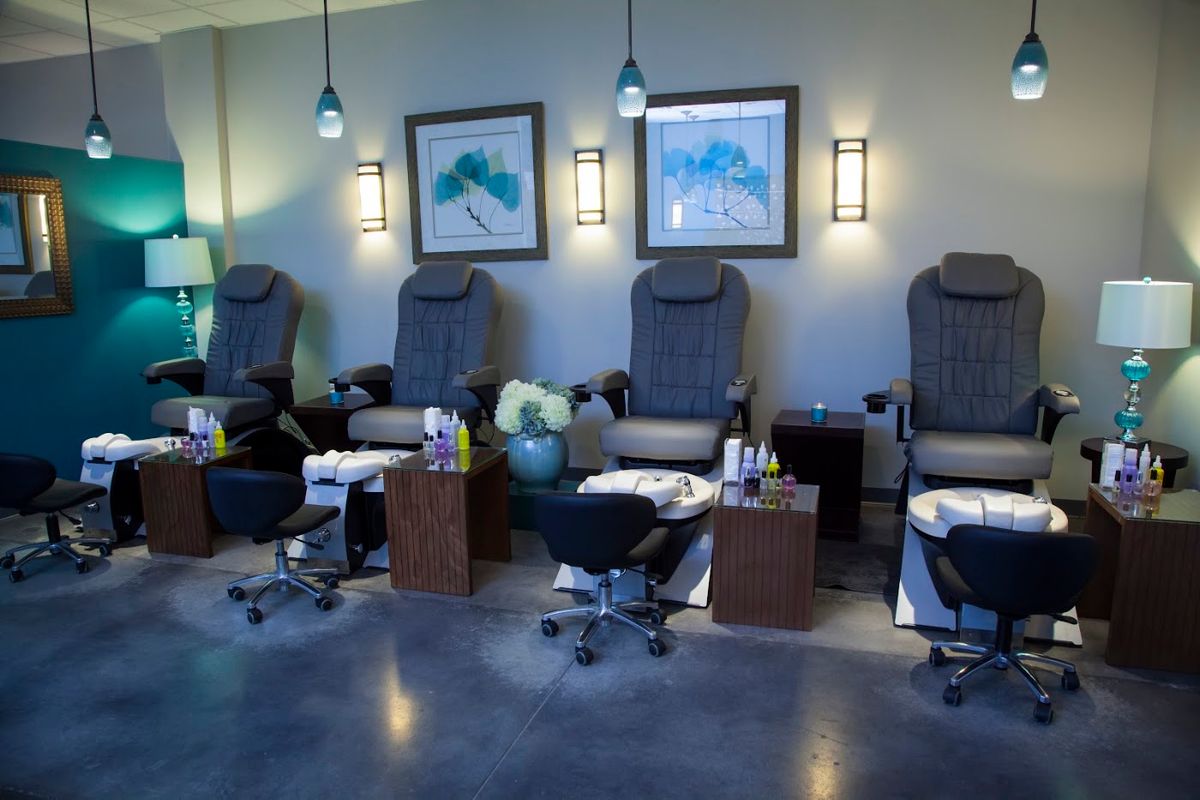 Dermistique Face & Body –The Shoppes at Stadium, med spa and aesthetic clinic in Columbia