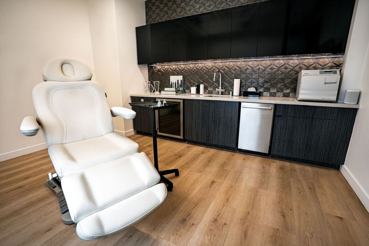 Dr Saami Khalifian, med spa and aesthetic clinic in Encinitas