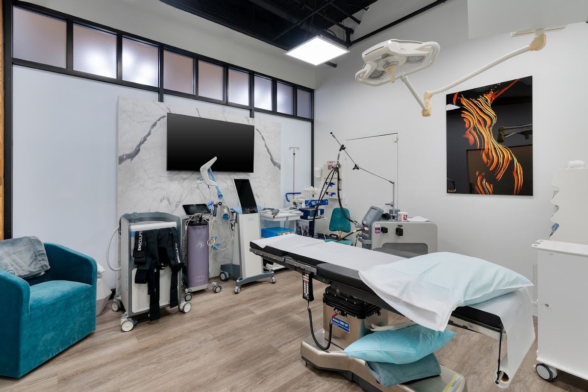 Elysium Aesthetics + Longevity — Chicago
