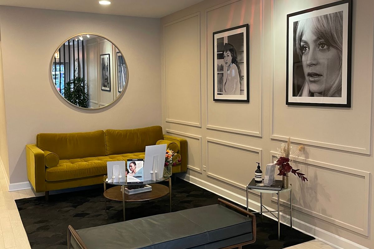 Enfuse Medical Spa & Hair Restoration, med spa and aesthetic clinic in Chicago