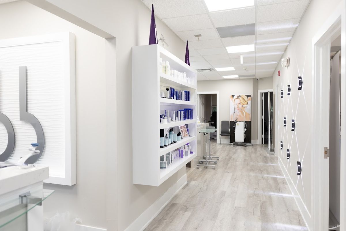 Face It Botox Bar Aesthetics & Wellness - Fort Myers, med spa and aesthetic clinic in Fort Myers