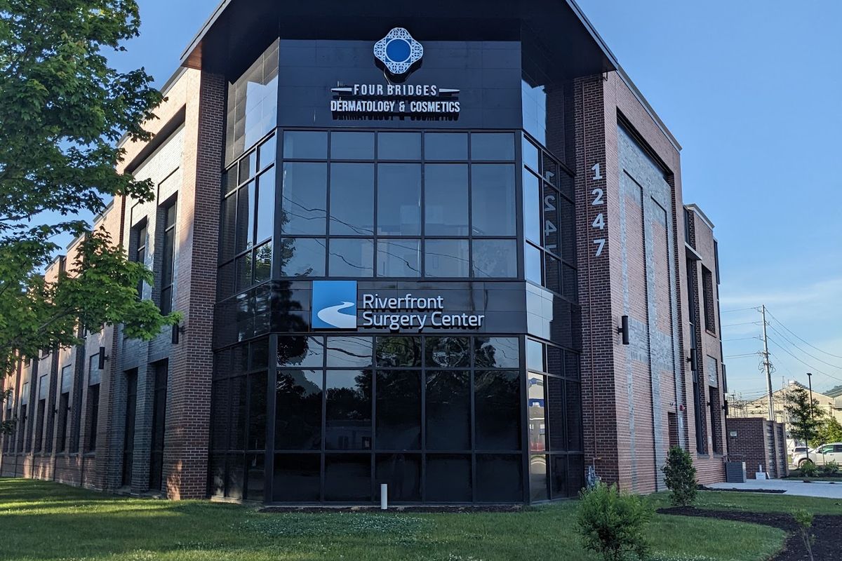 Four Bridges Dermatology and Cosmetics - Chattanooga — Chattanooga