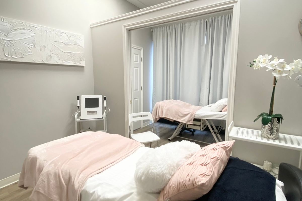 Glamorous Aesthetics & Laser Centre, med spa and aesthetic clinic in Winnipeg