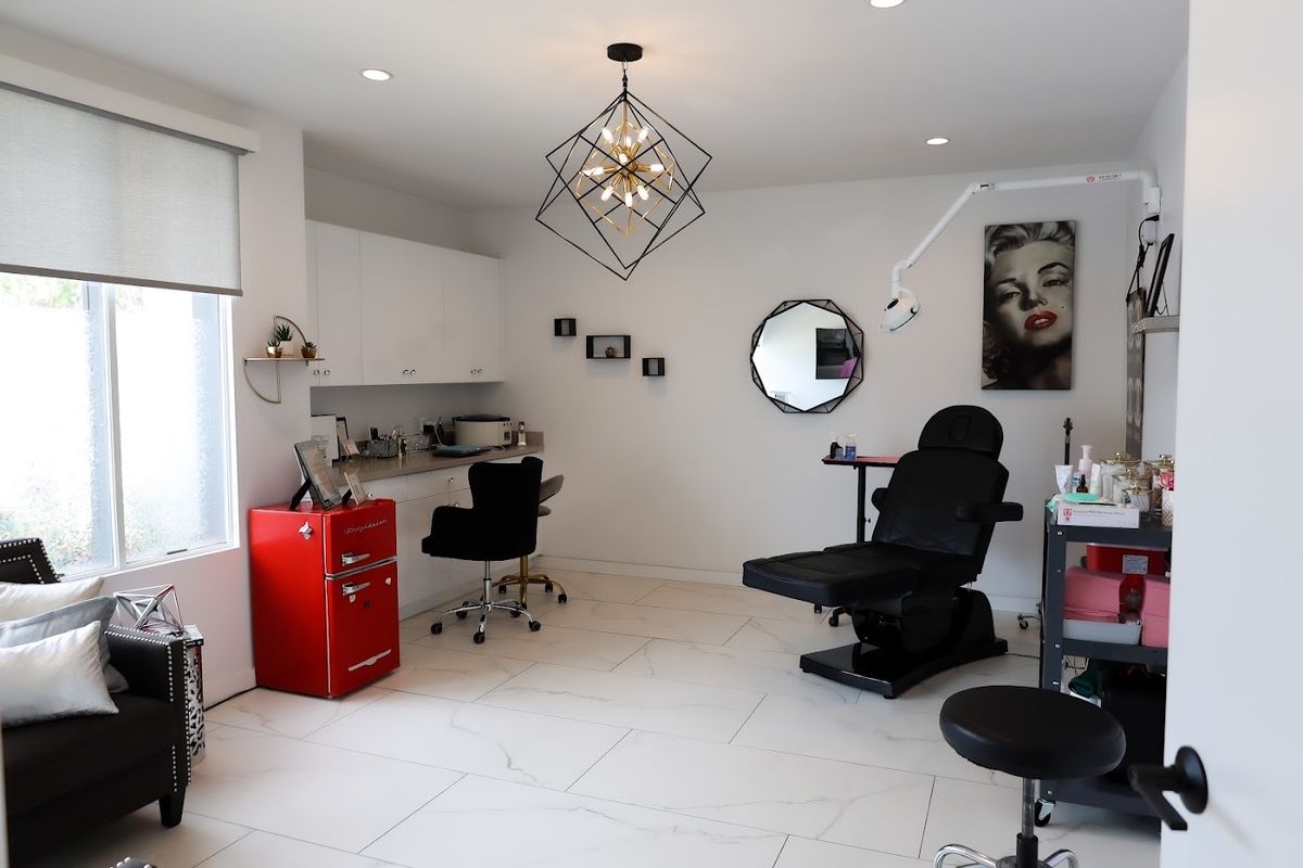 GlamWright Medical Boutique — Phoenix