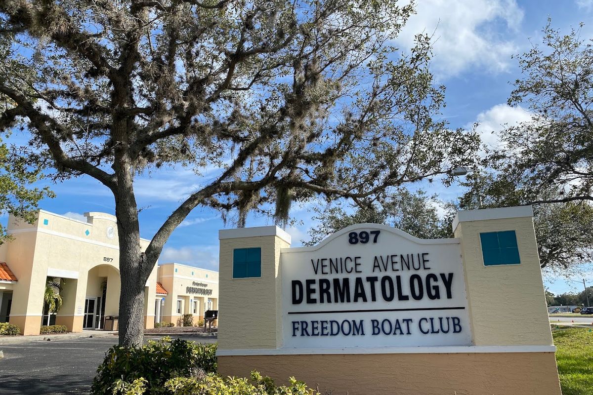Jeffrey R. Hunek, M.D., Venice Avenue Dermatology, med spa and aesthetic clinic in Venice