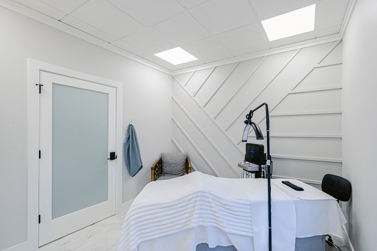 Jewell Medical Spa - Mr. Injectable — Naples