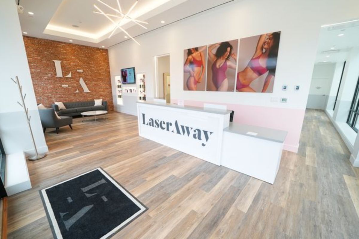LaserAway Naperville — Naperville