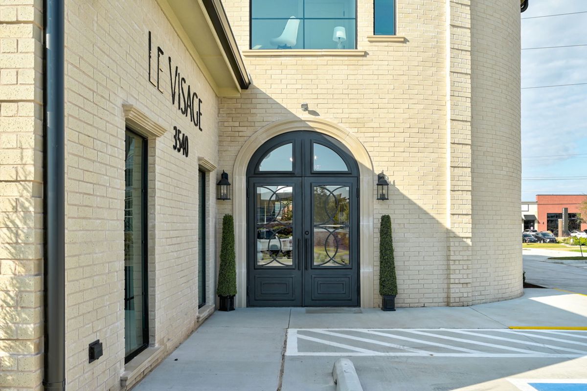 Le Visage Spa & Wellness, med spa and aesthetic clinic in Norman