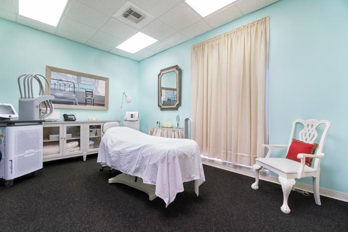 Menard Plastic Surgery — Tuscaloosa