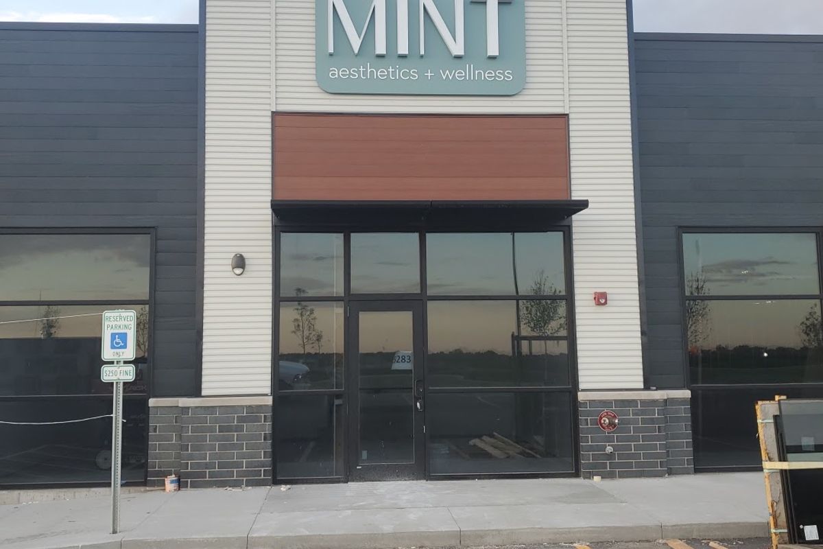 MINT Aesthetics + Wellness, med spa and aesthetic clinic in Davenport