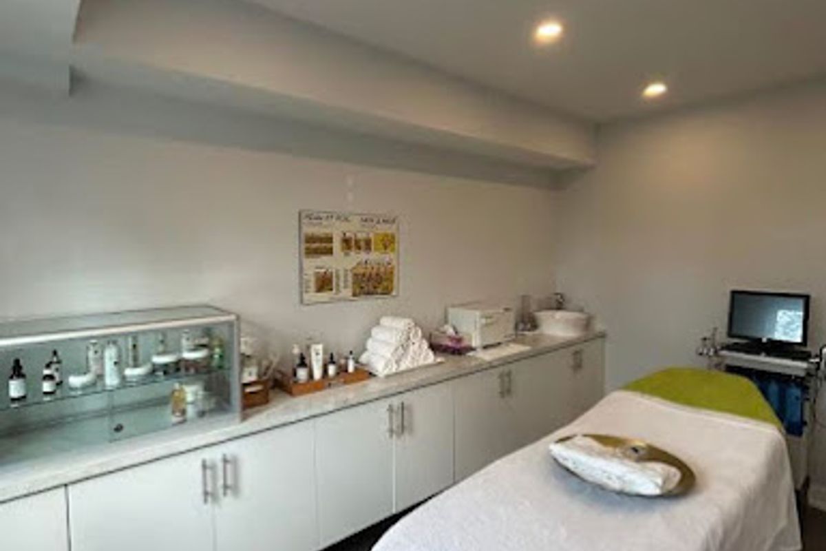 NuLook Beauty & Medi Spa, med spa and aesthetic clinic in Pickering