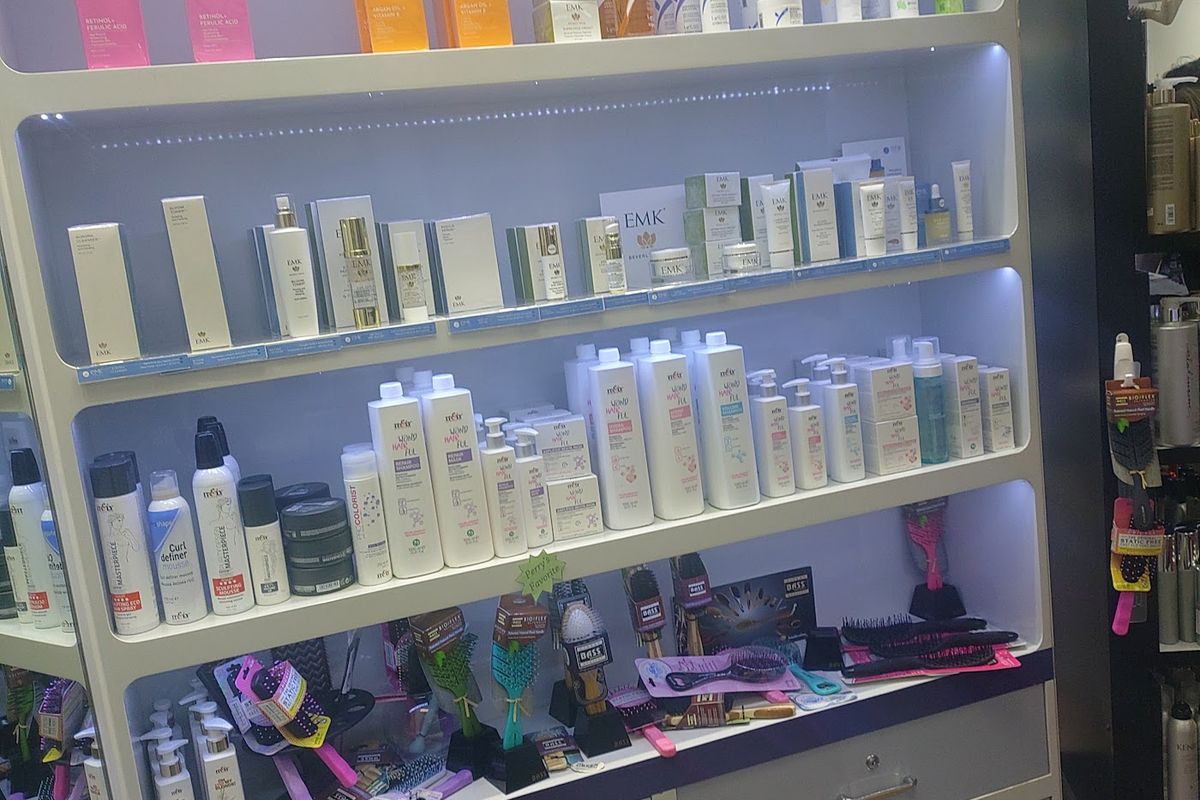 Paradise, med spa and aesthetic clinic in Carson City