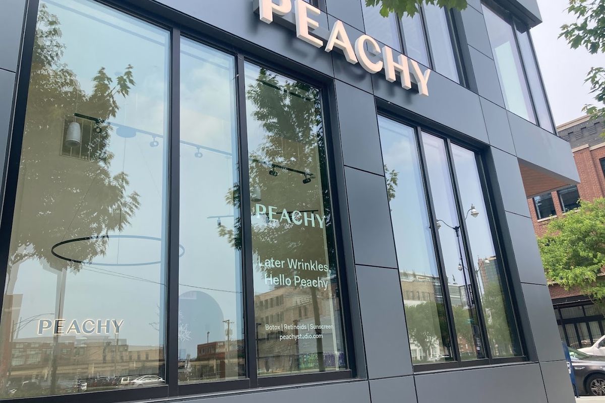 Peachy West Loop — Chicago