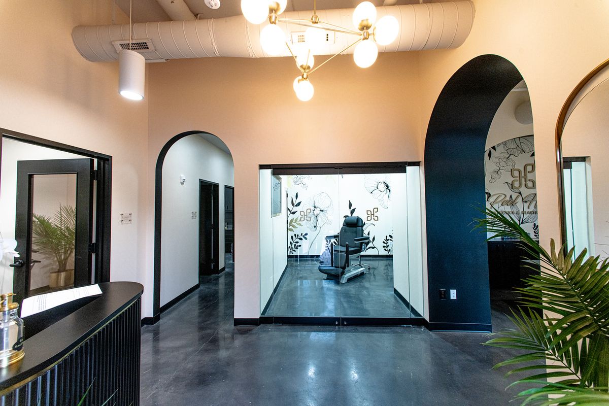 Peel Haus Aesthetics & Plastic Surgery — Washington