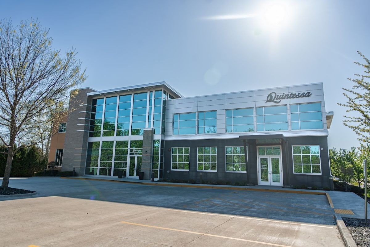 Quintessa Aesthetic Center, med spa and aesthetic clinic in Brookfield