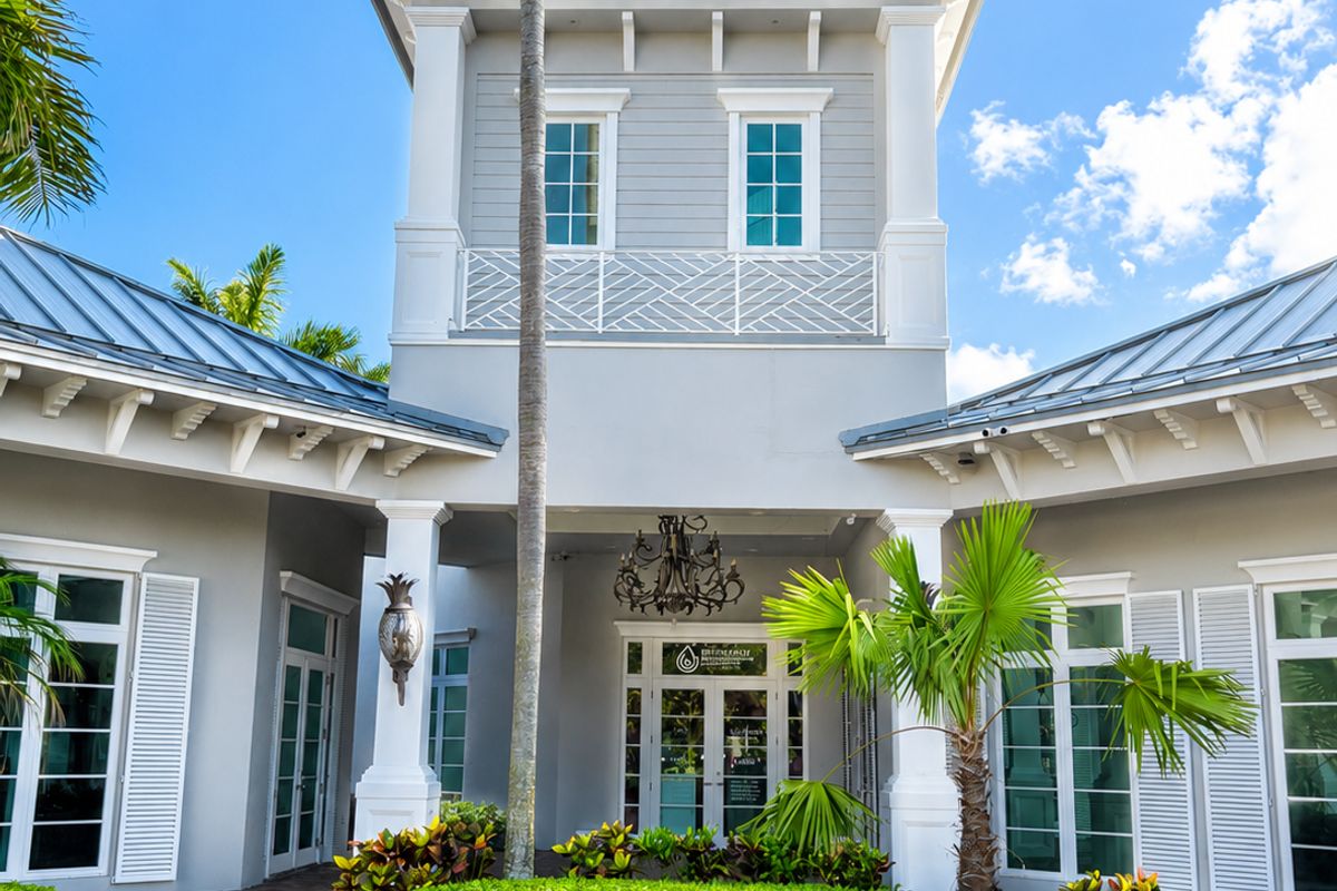 Refresh - Aesthetics & Wellness, med spa and aesthetic clinic in Jupiter
