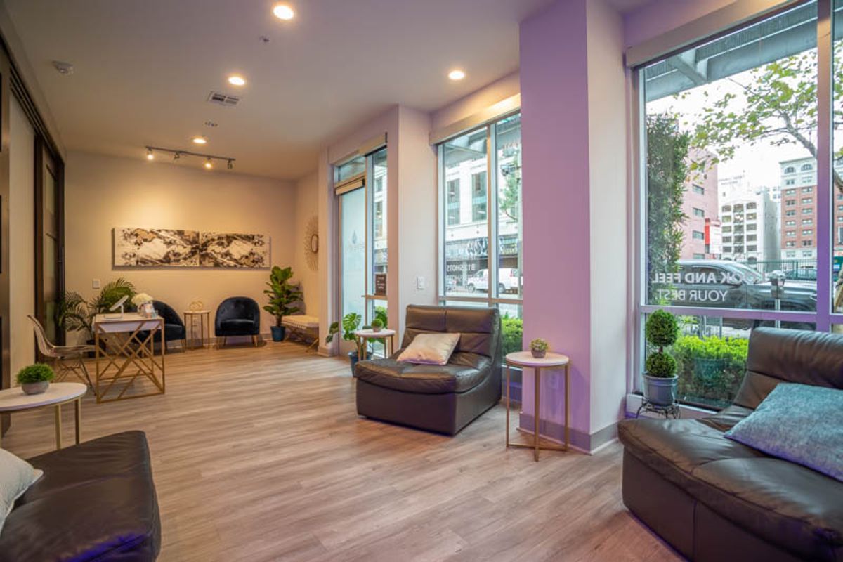 RenewMe/MOOV (IV Therapy + Medspa) — Los Angeles, California