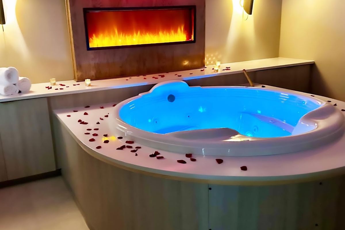 River Falls Spa — Greenville