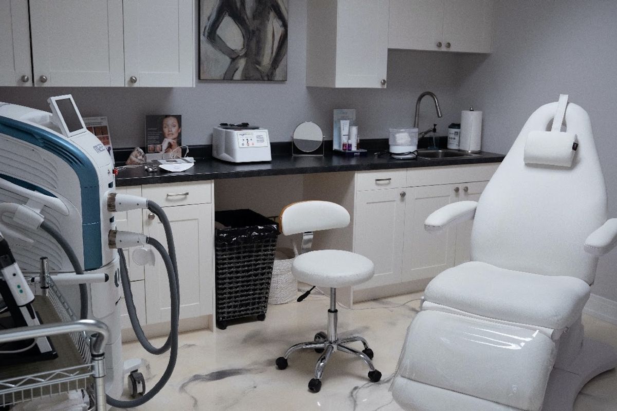 Skin Med Spa, med spa and aesthetic clinic in Oak Brook