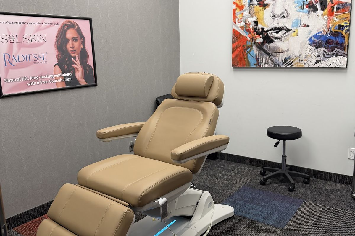 SOL Skin Esthetics Spa - Newmarket, med spa and aesthetic clinic in Newmarket