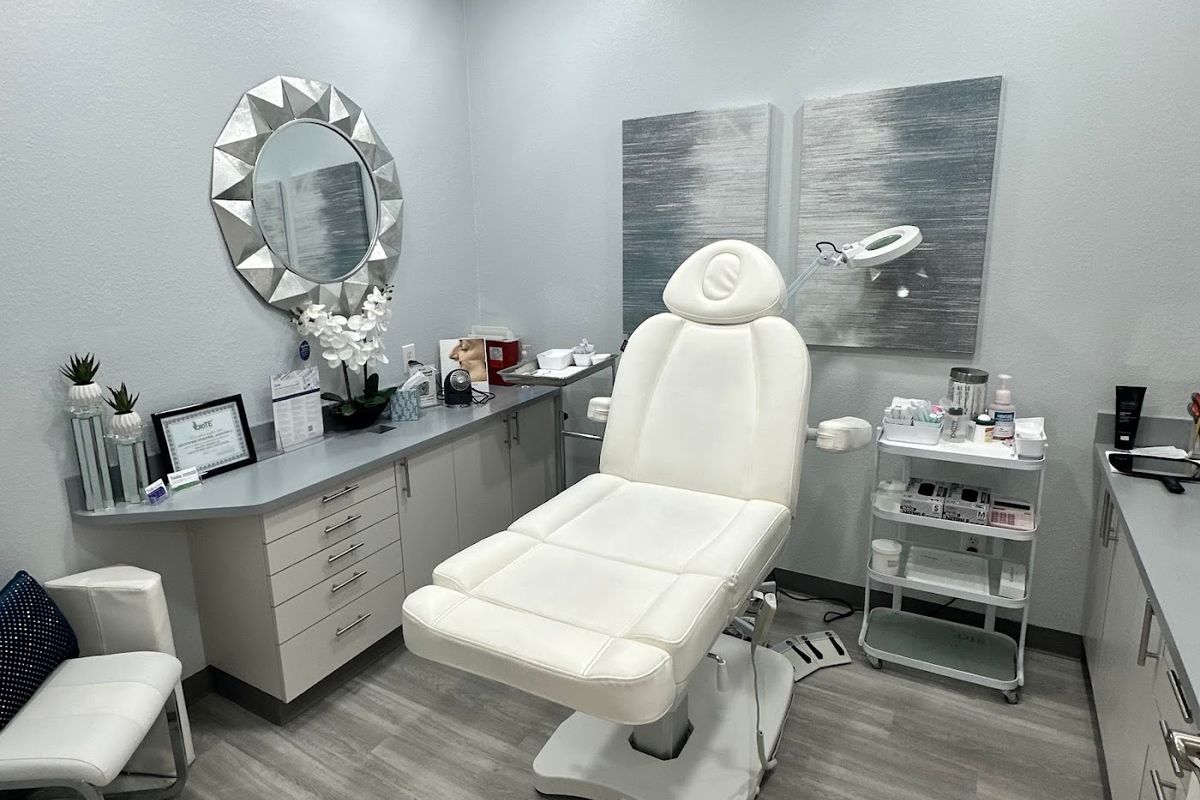 The Aesthetics Lounge and Spa Lakewood Ranch, med spa and aesthetic clinic in Bradenton