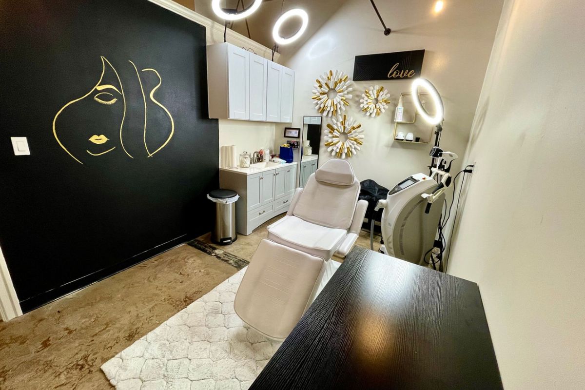 The Glow Up Aesthetics LLC, med spa and aesthetic clinic in Lake Oswego