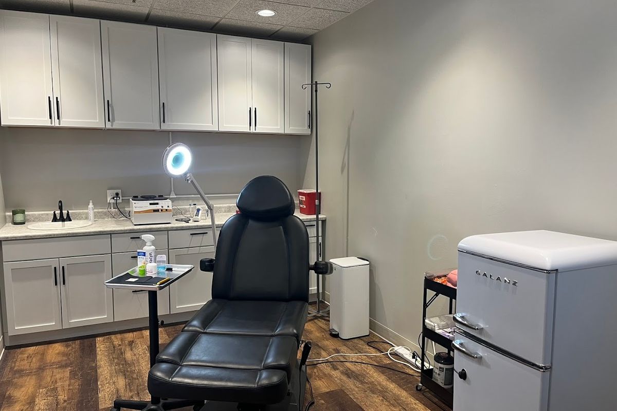 Treat Yourself Aesthetic Studio, med spa and aesthetic clinic in Rockford