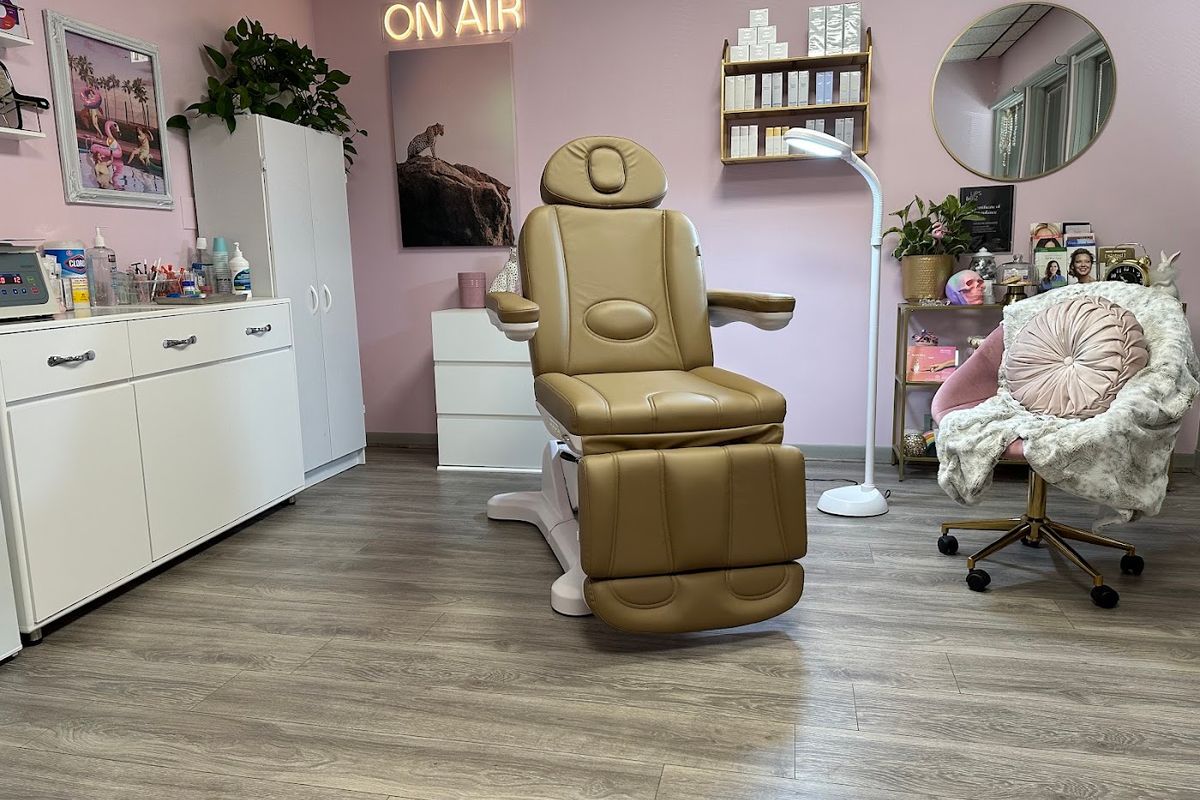 Unfiltered Aesthetics, med spa and aesthetic clinic in Rockford