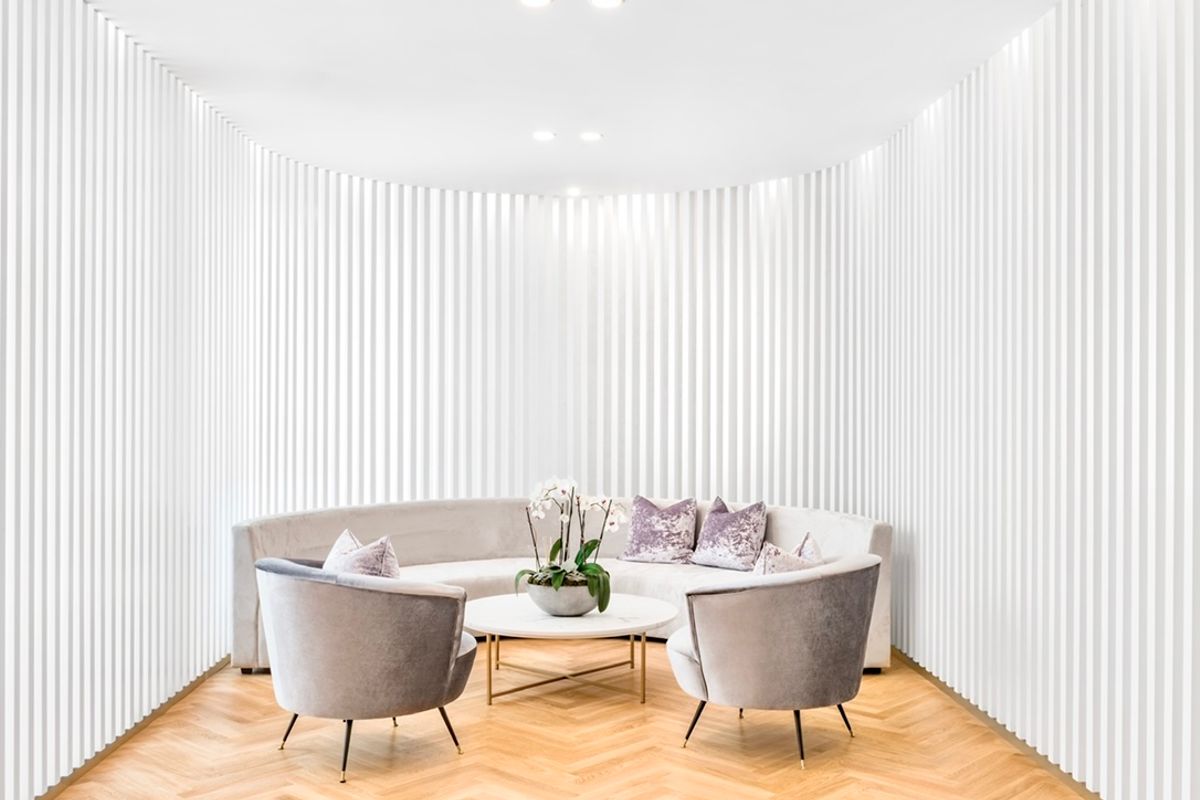 V Line Cosmetic Clinic - Los Angeles — Pasadena