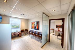 Clinique de Chirurgie Plastique et Esthétique du Dr Sébastien Nguyen in Quebec City