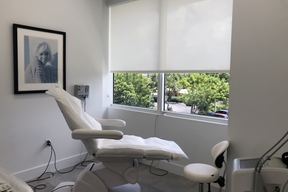 Cynthia Golomb MD, Dermatology Boutique in Aventura