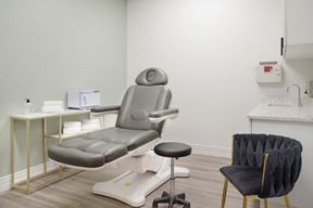 Demetri Arnaoutakis, MD in Tampa
