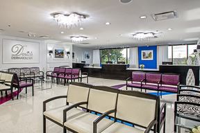 Derick Dermatology - Arlington Heights in Schaumburg