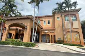 Dolls Plastic Surgery, LLC in Miami