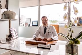 Dr. Gabriel E. Salloum, MD in Aventura