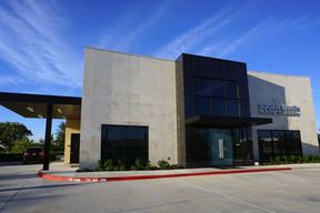Dr. John T. Nguyen, MD in Sugar Land
