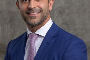 Dr. Moein Momtazi in Edmonton