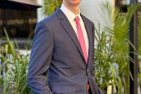 Dr. Robert Lukavsky M.D. in Chicago